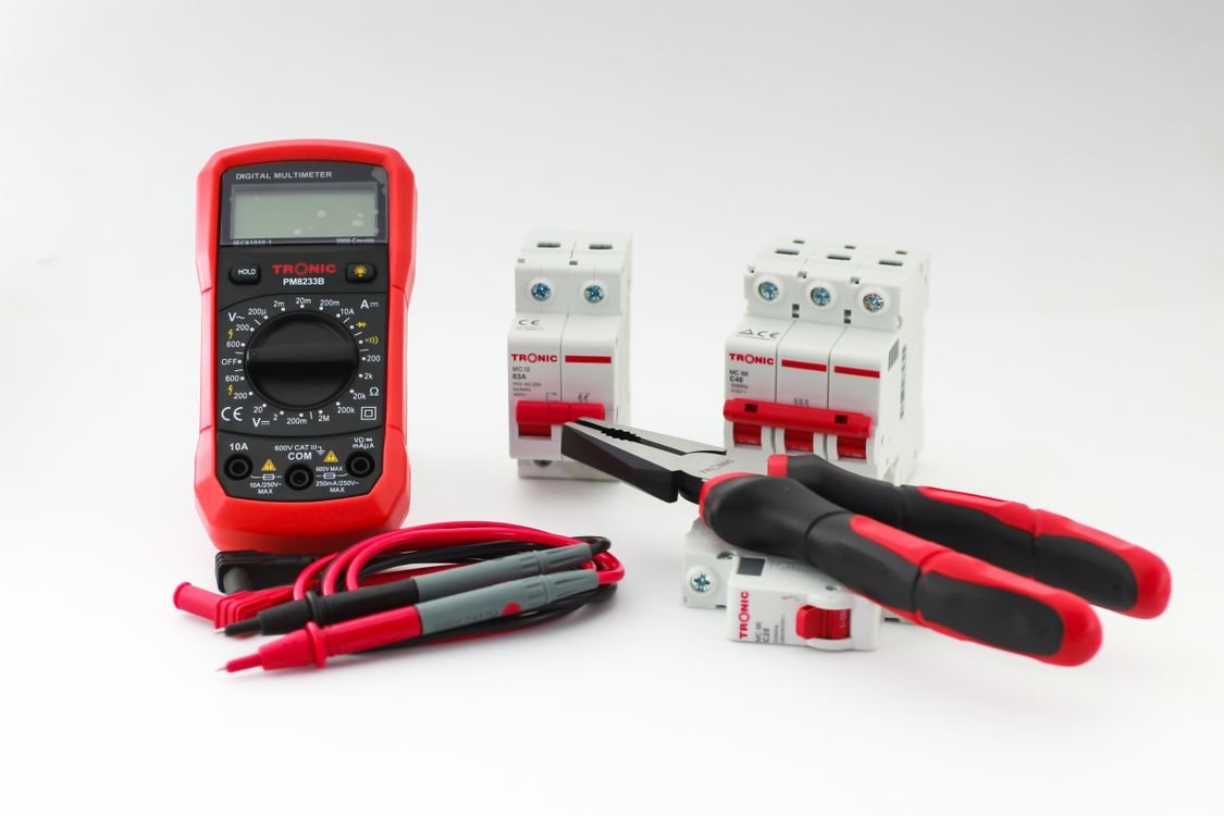 How to Test a Circuit Breaker Safely